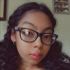 Meet your Posher, Jasmin